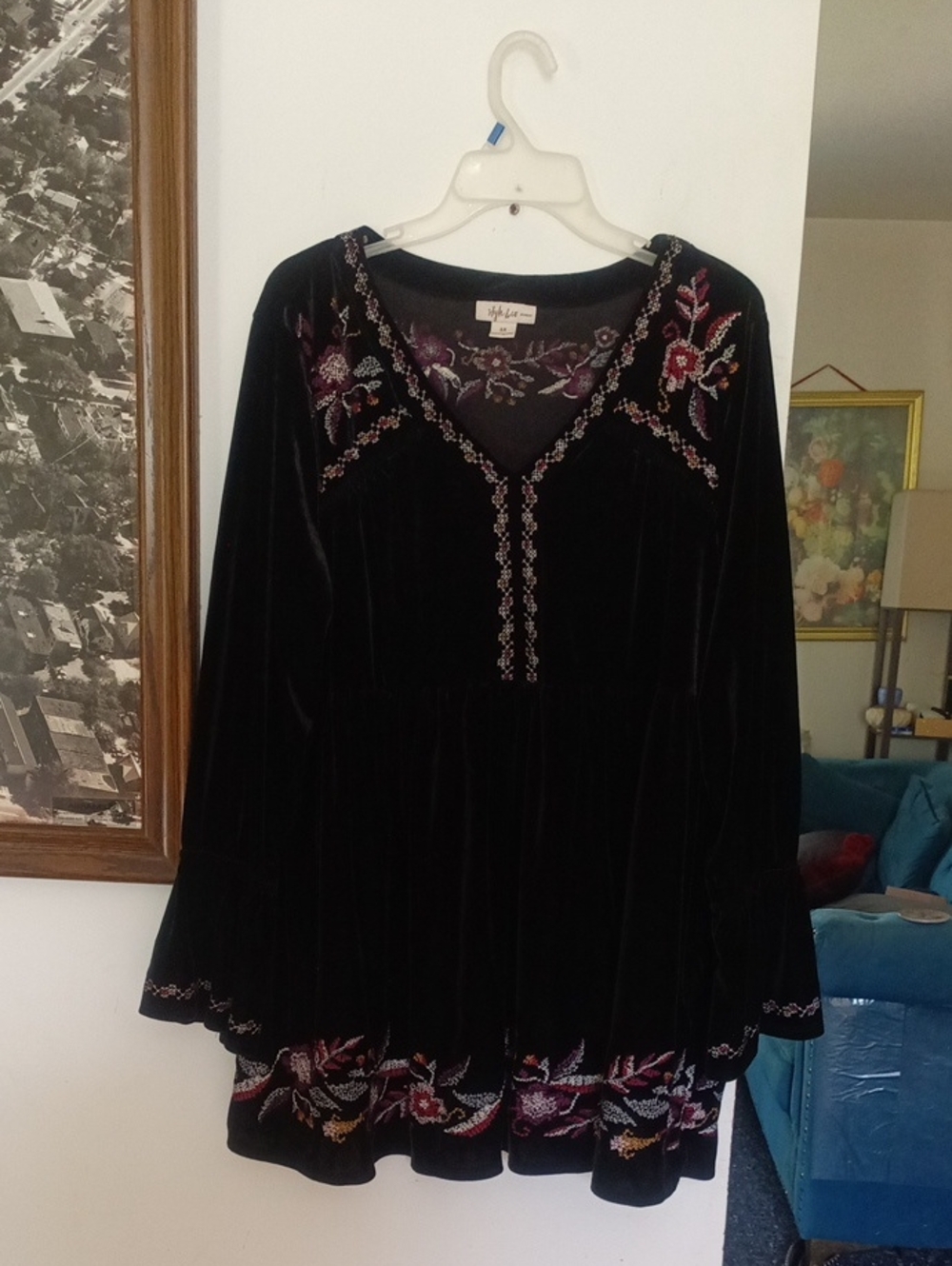 Style & Co. Black Velvet Embroidered Tunic Top